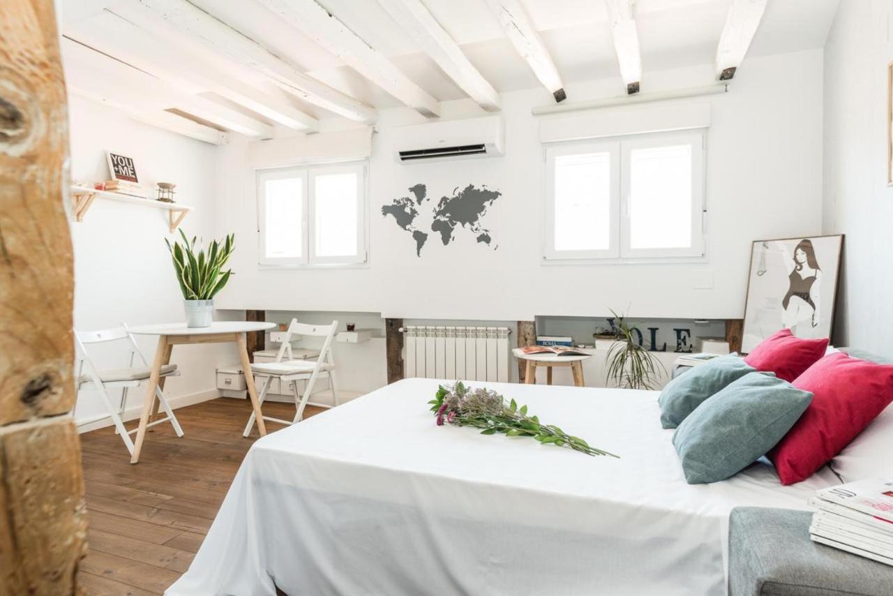 Charming La Latina Home Madrid Buitenkant foto